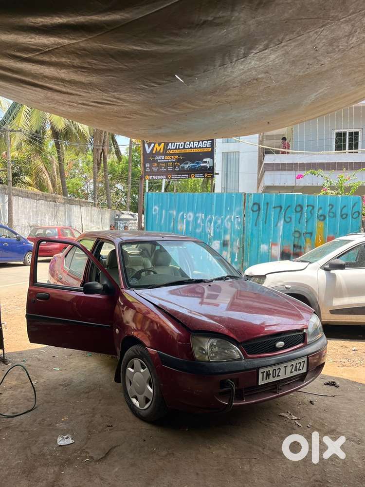 Ford Ikon Petrol 2004