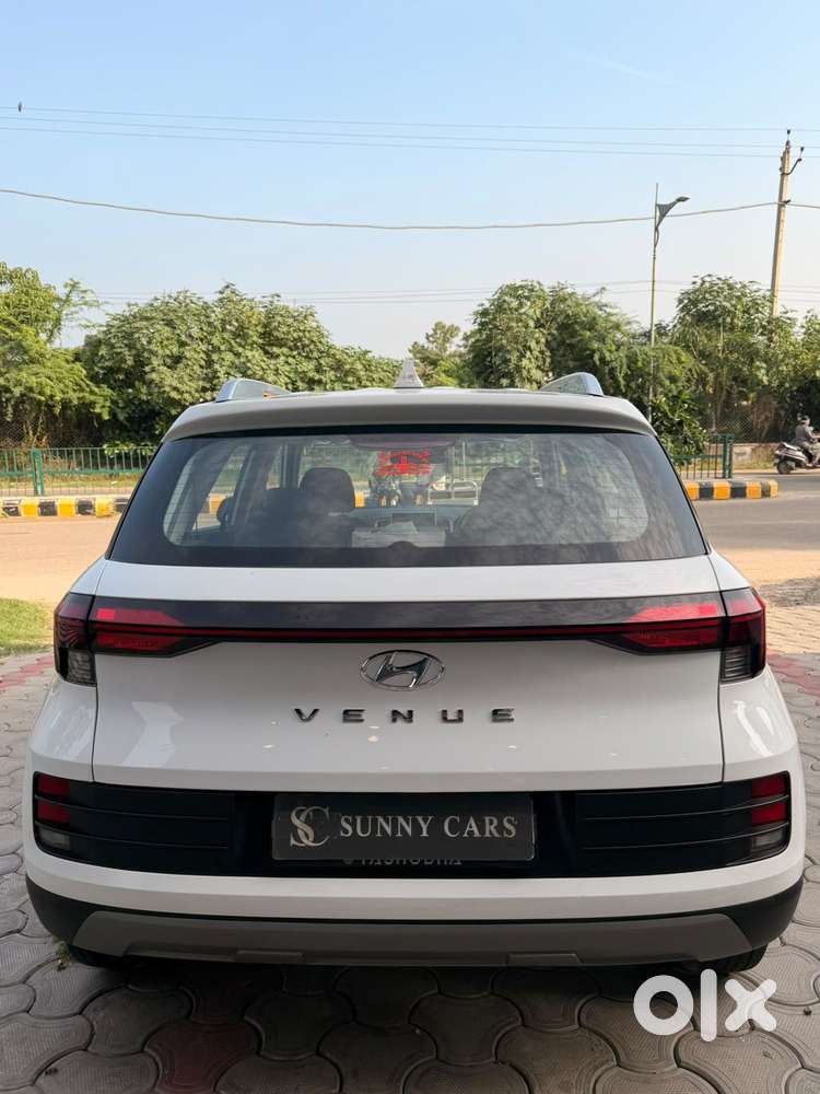 Hyundai Venue 1.2 S Plus, 2025, Petrol