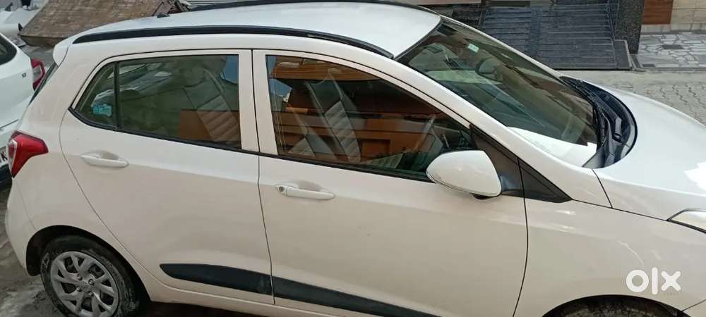 Hyundai Grand I10 2018 Sportz White Colour