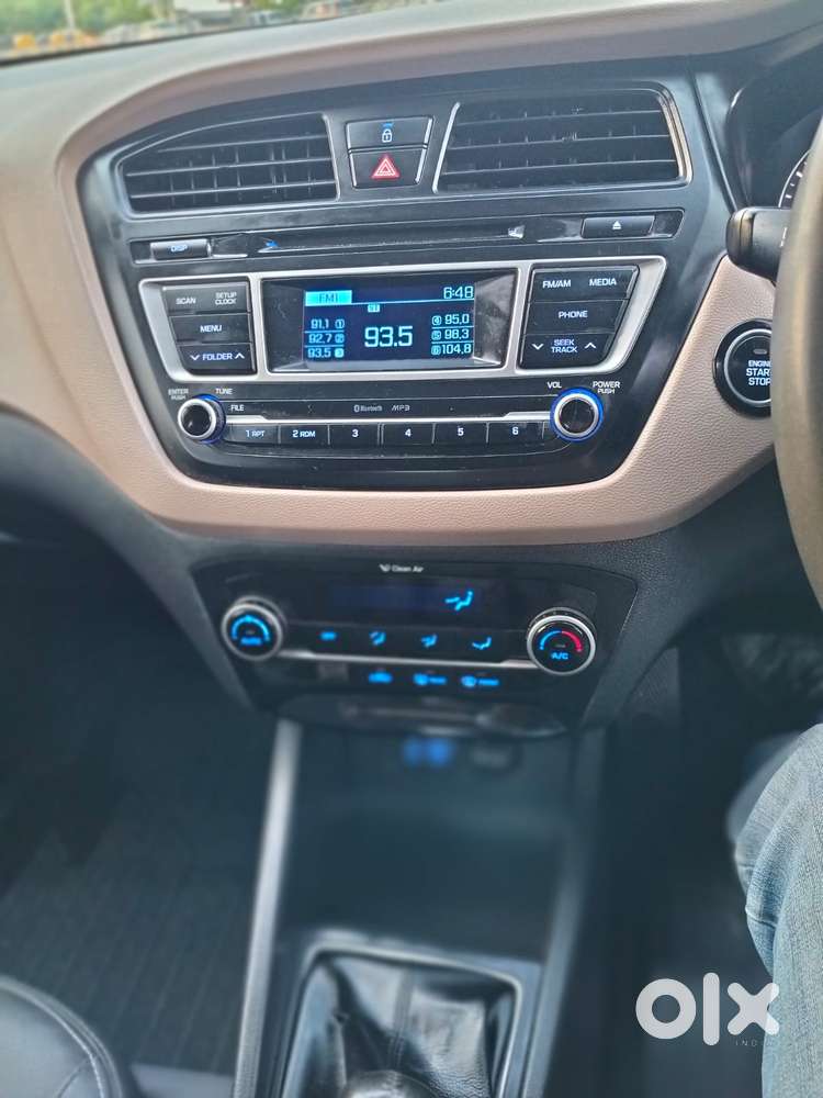 Hyundai Elite I20 Sportz (o) 1.2, 2015, Petrol