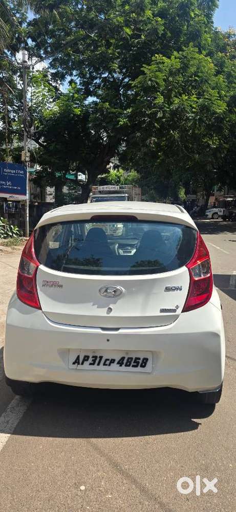 Hyundai Eon Magna Plus Blue Drive, 2014, Petrol