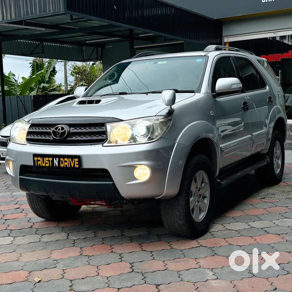 Toyota Fortuner 3.0 4x4 Manual, 2010, Diesel