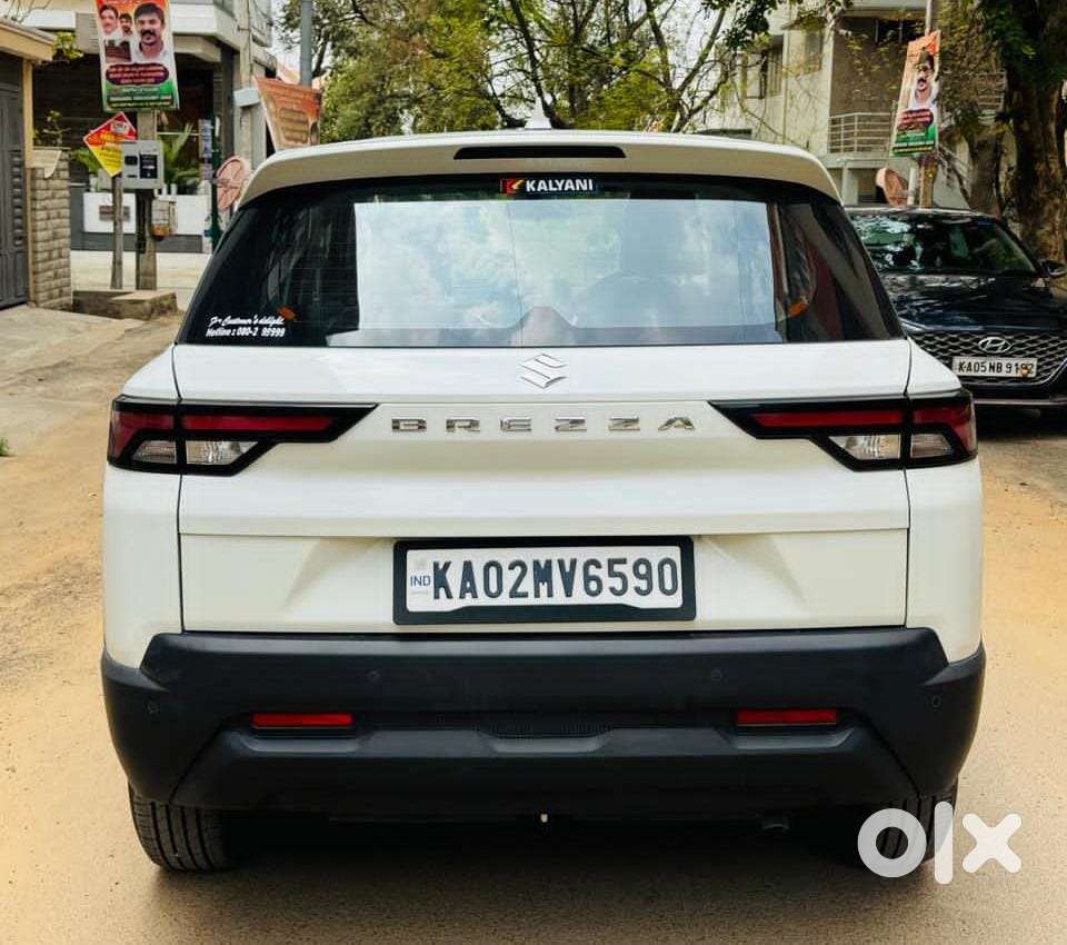 Maruti Suzuki Brezza 1.5 Vxi Smart Hybrid, 2024