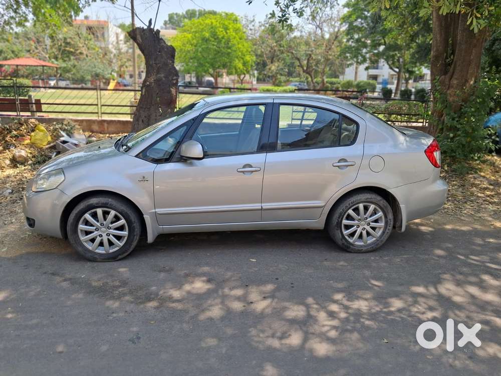 Maruti Suzuki Sx4 Zxi, 2011, Petrol