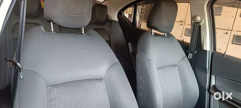 Tata Tigor Petrol 2017 Variant