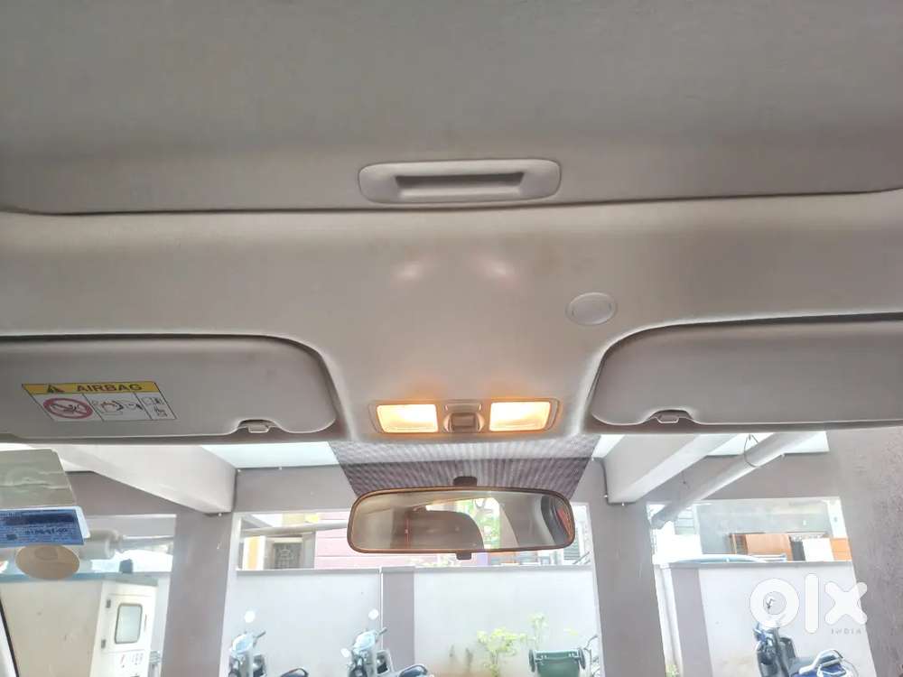 Hyundai Venue Sx 1.0 Ltr Petrol Mt Dual Tone