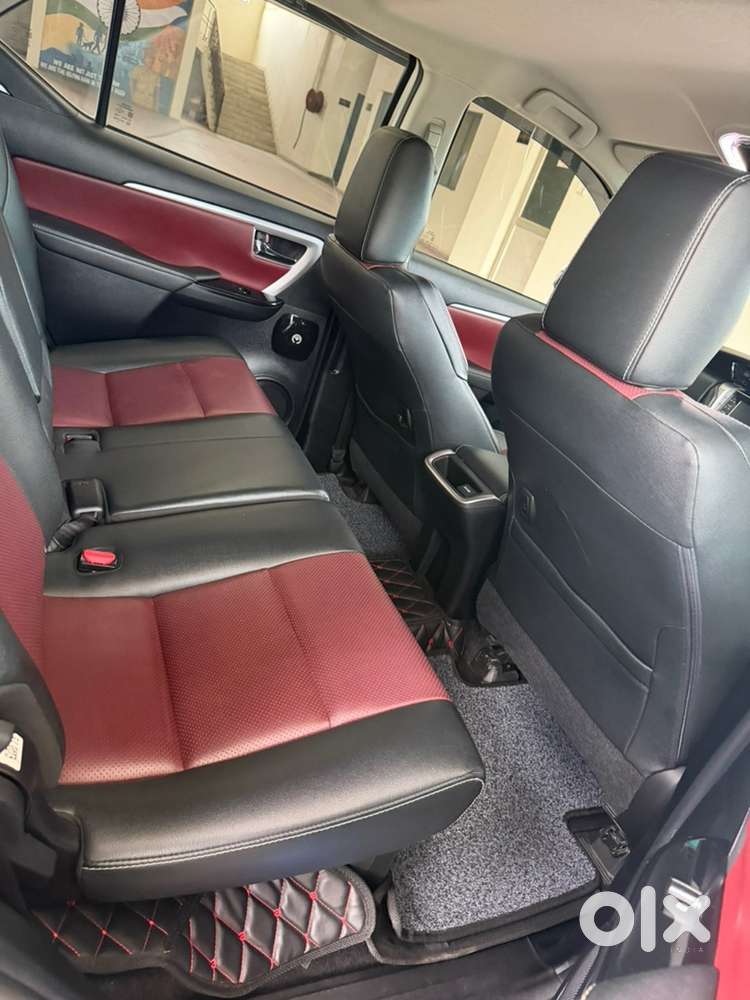 Toyota Fortuner Leader Edition 2025