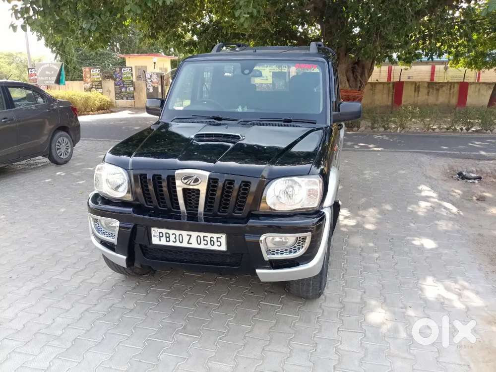 Mahindra Scorpio Classic 2010