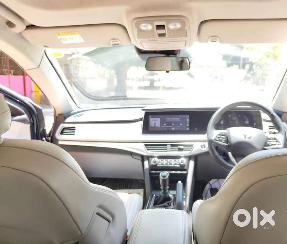 Mahindra Xuv700 Petrol 2022