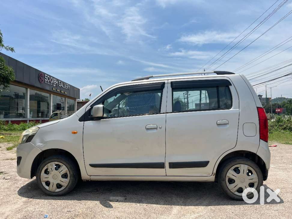 Maruti Suzuki Wagon R Vxi Amt1.2, 2017, Petrol