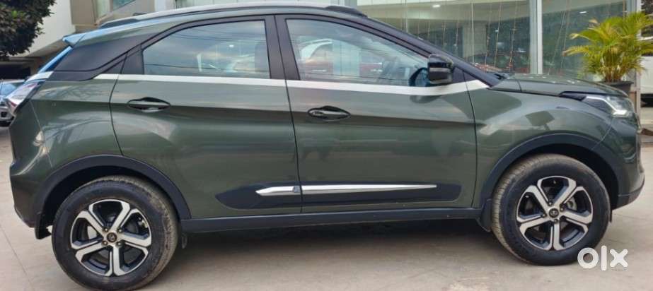 Tata Nexon Xz Plus (hs), 2022, Petrol