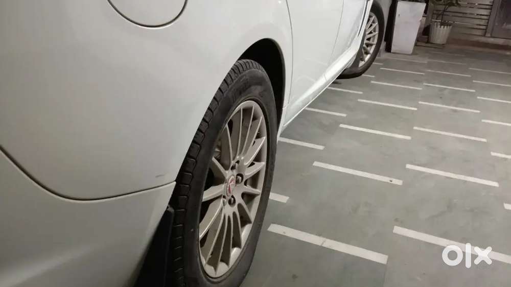 Urgent Sell New Car Leni He Pujabi Bgh Me Khadi He