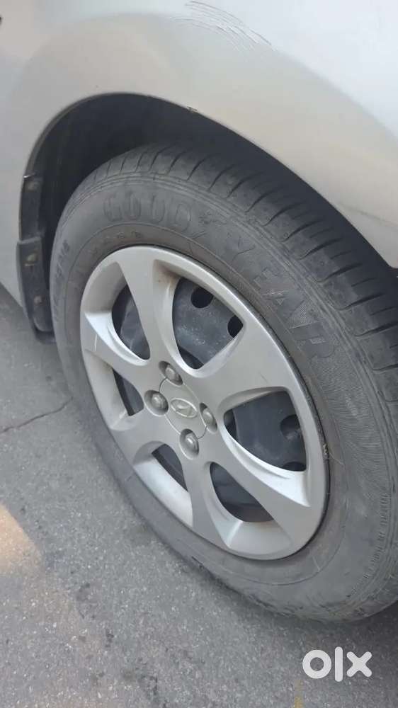 Hyundai Verna .16 Vtvt Model 2011