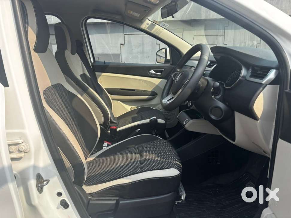 Renault Triber Rxz, 2020, Petrol