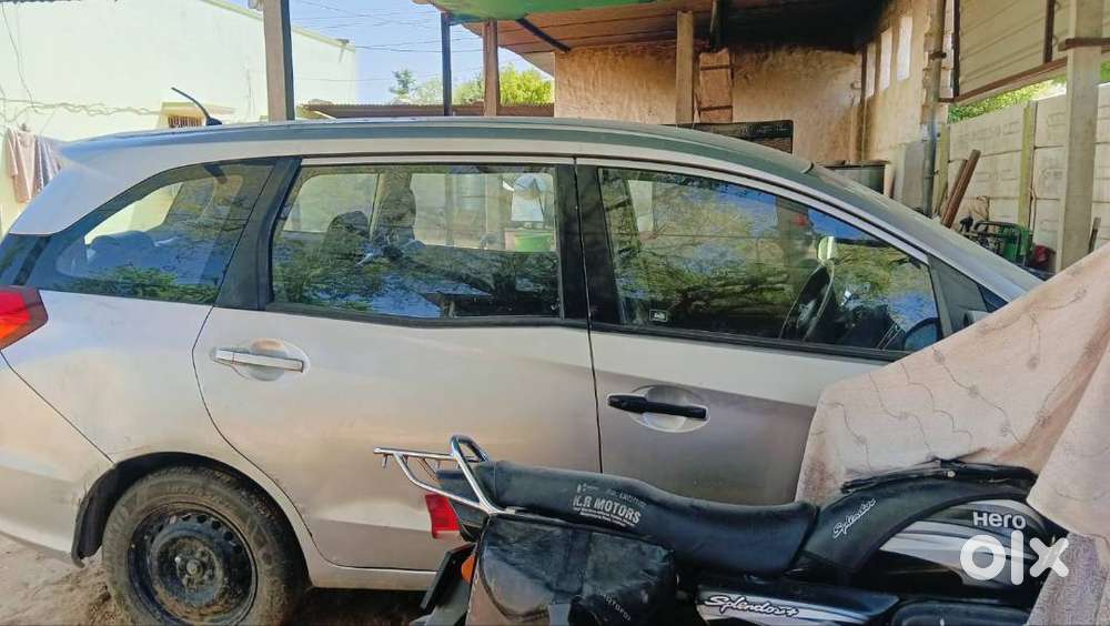 Honda Mobilio 2015 Diesel 71000 Km Driven