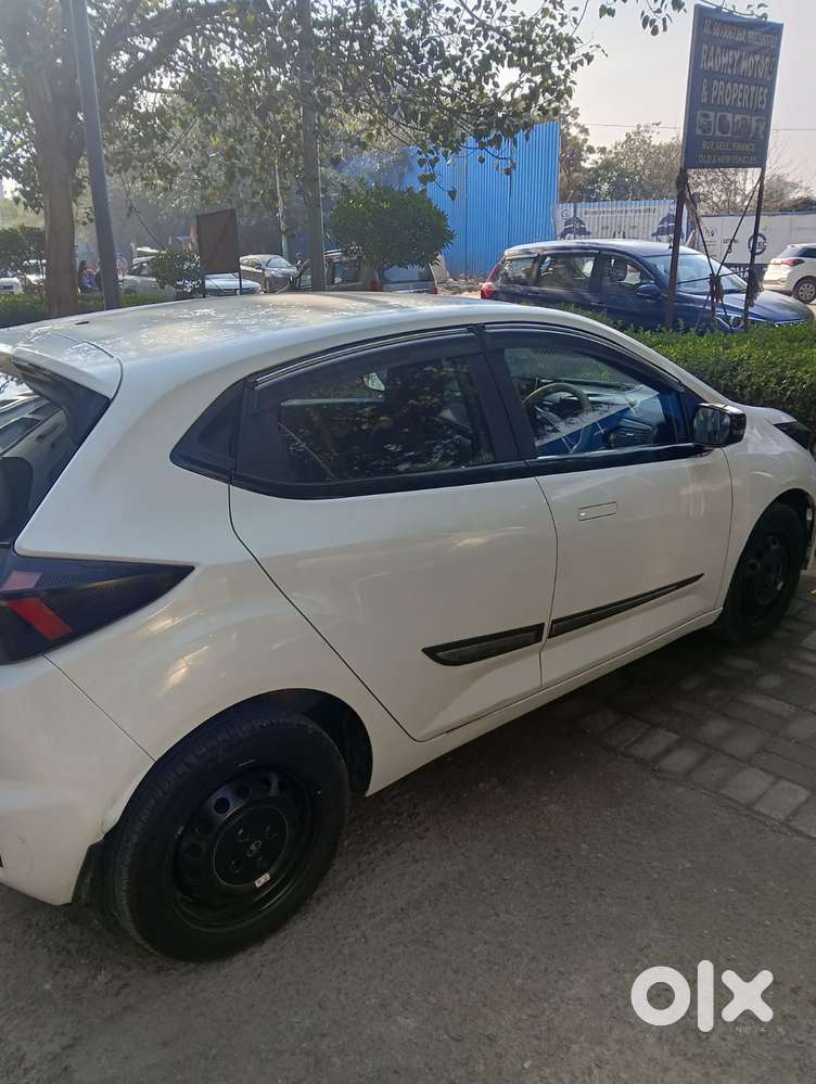 Tata Altroz Xz Icng, 2025, Cng & Hybrids