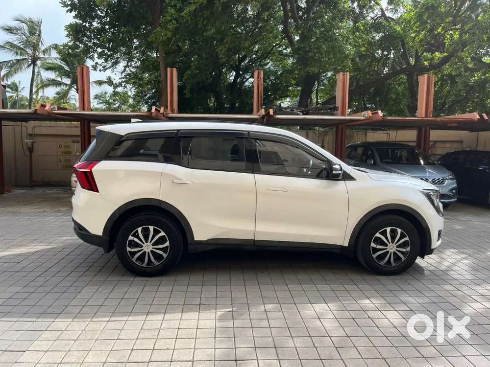 Mahindra Xuv700 Ax Petrol 2022 Immaculate Condition