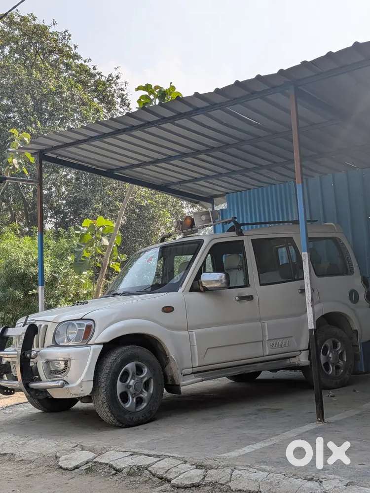 Mahindra Scorpio Classic 2012 Diesel 80000 Km Driven