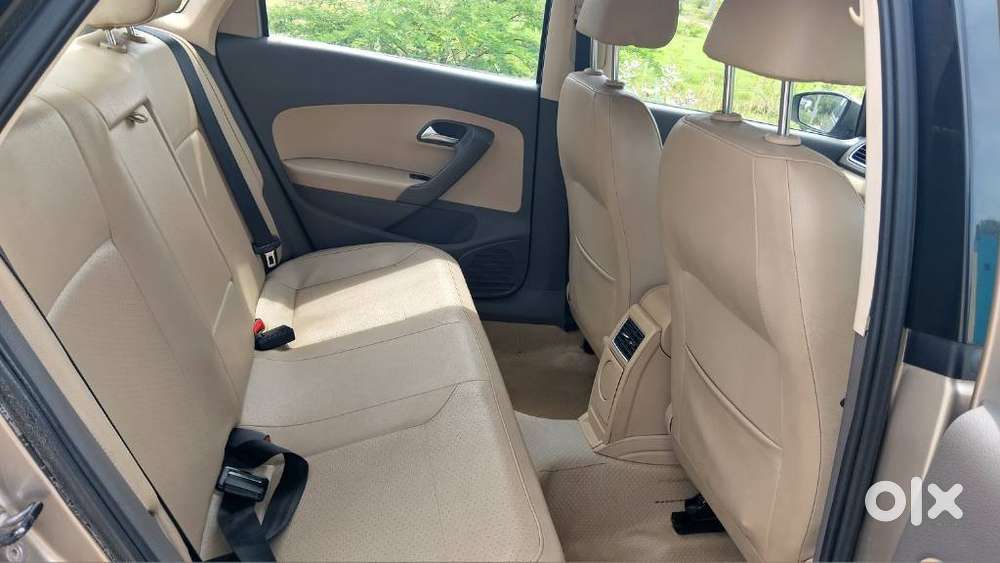 Volkswagen Vento 1.2 Tsi Highline Plus At, 2016, Petrol