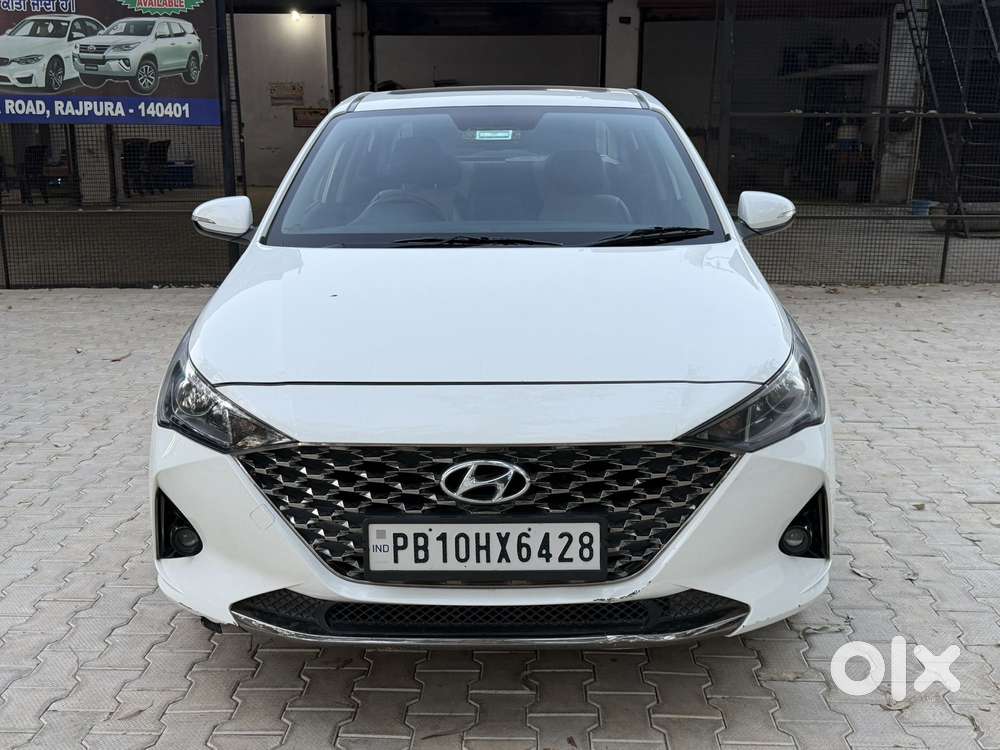 Hyundai Verna 1.6 Sx (o) Crdi At, 2022, Diesel
