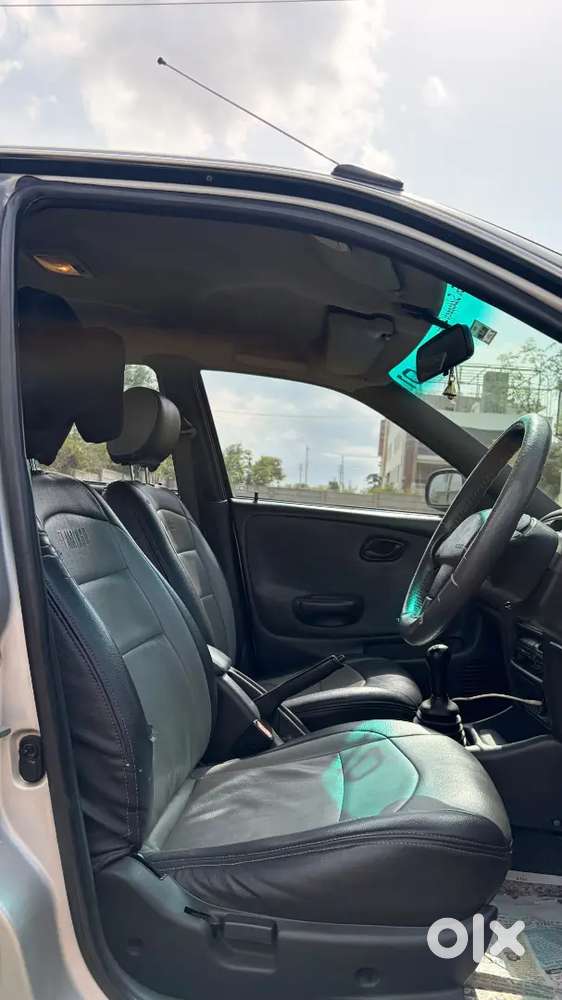 Maruti Suzuki Baleno Lxi 2006 - Stock Maintenance