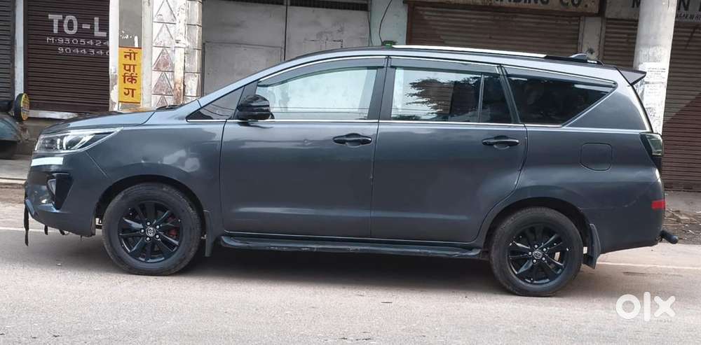 Toyota Innova Crysta 2.4 V 8 Str, 2018, Diesel