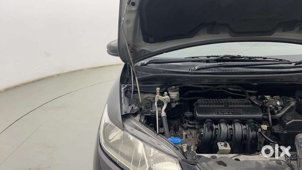 Honda Jazz [2020-2023] 1.2 Vx I-vtec Mt, 2019, Petrol