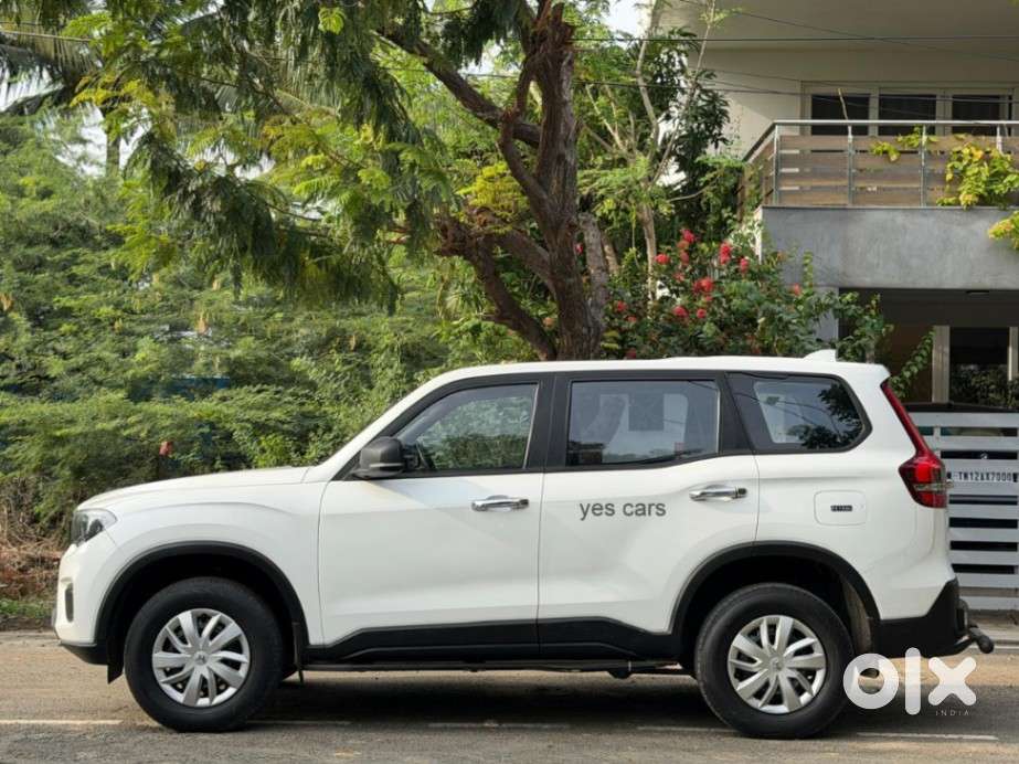 Mahindra Scorpio N Z2 Petrol Mt 7 Str, 2023, Petrol
