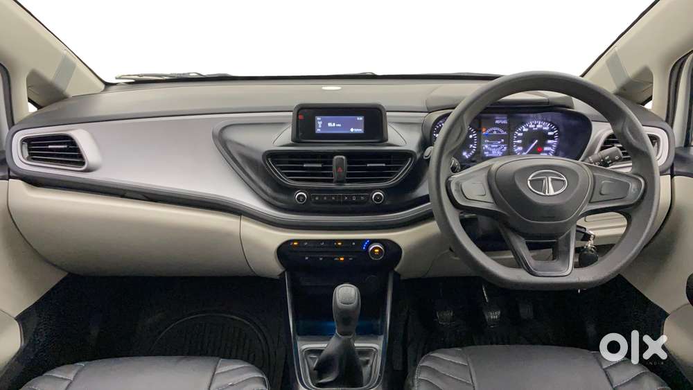 Tata Altroz 1.2 Xe Plus Petrol, 2022, Petrol