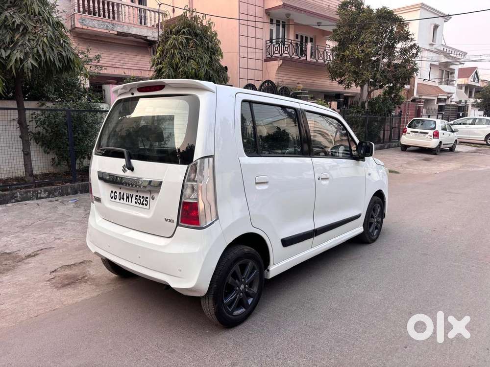 Maruti Suzuki Stingray Vxi, 2015, Petrol