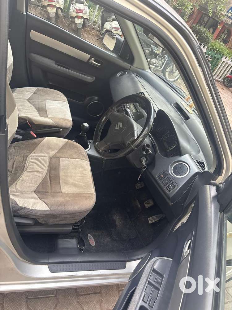 Maruti Suzuki Swift Dzire Vxi Optional, 2011, Petrol