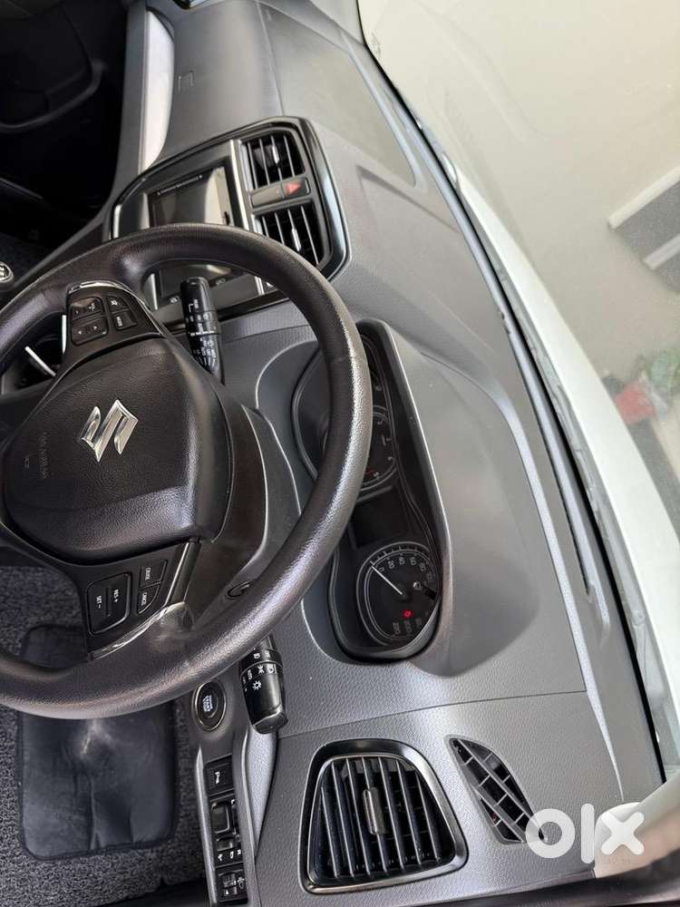 Maruti Suzuki Brezza 2017 Diesel Well Maintained