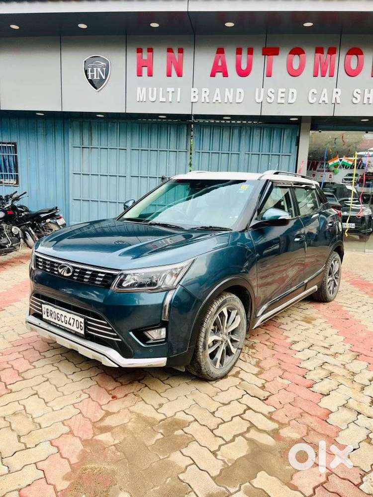 Mahindra Xuv300 W8 Option Dual Tone, 2020, Petrol
