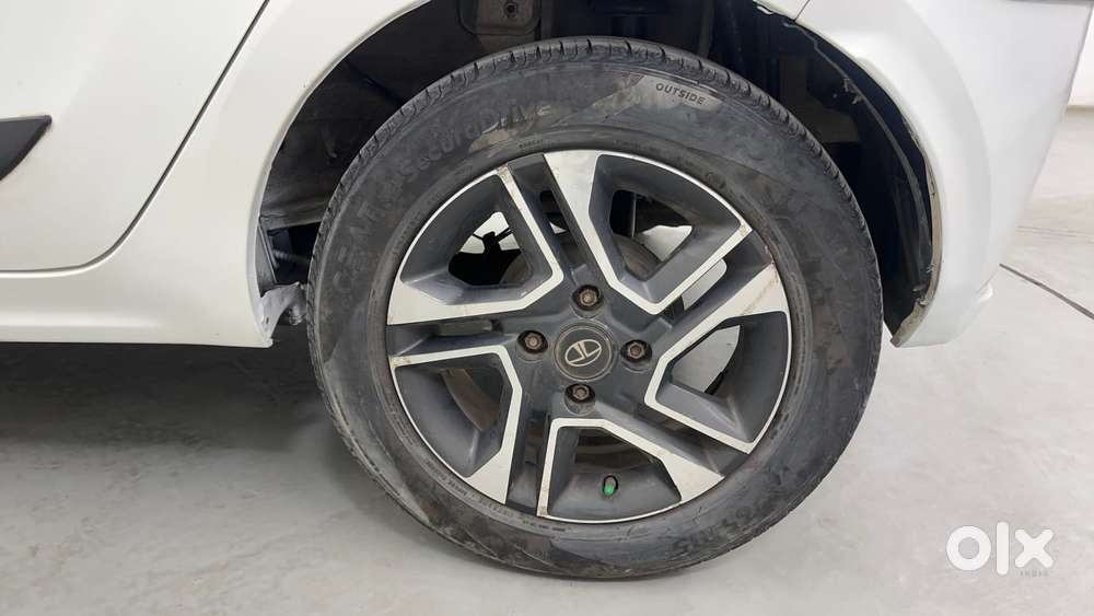 Tata Tiago 1.2 Revotron Xz Plus Dual Tone, 2020, Petrol