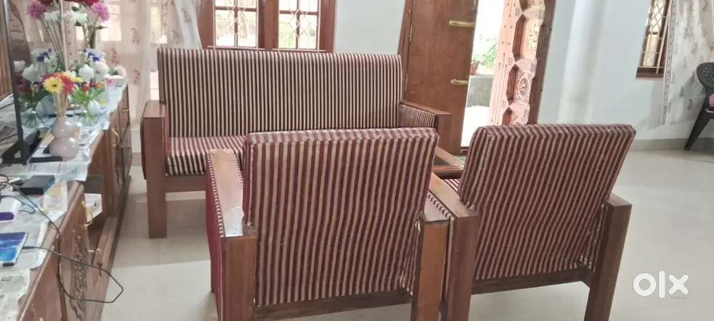 Sofa set  with teapoy
