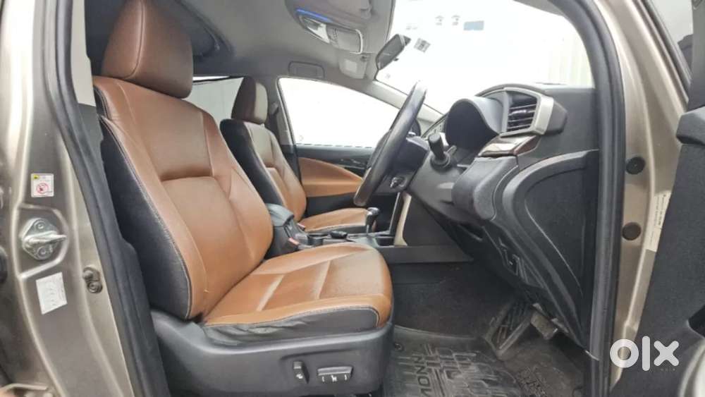 Toyota Innova Crysta 2.8 Zx At 7 Seater, 2016, Diesel