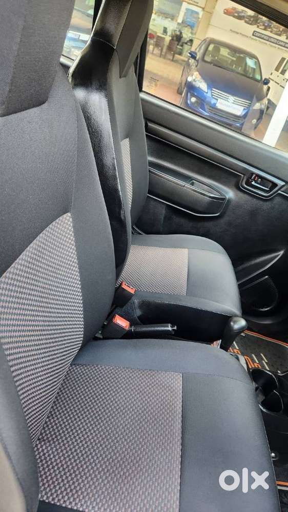 Maruti Suzuki S-presso Vxi At, 2020