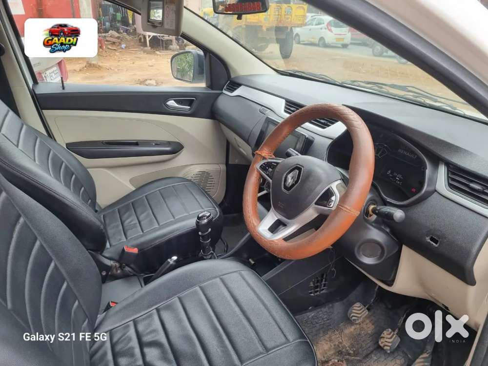 Renault Triber Rxz, 2022, Petrol