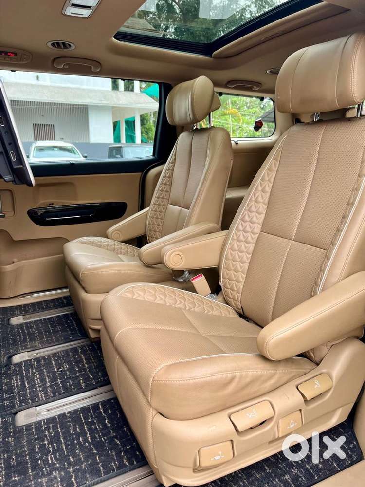 Kia Carnival Limousine Plus 7 Str, 2022, Electric
