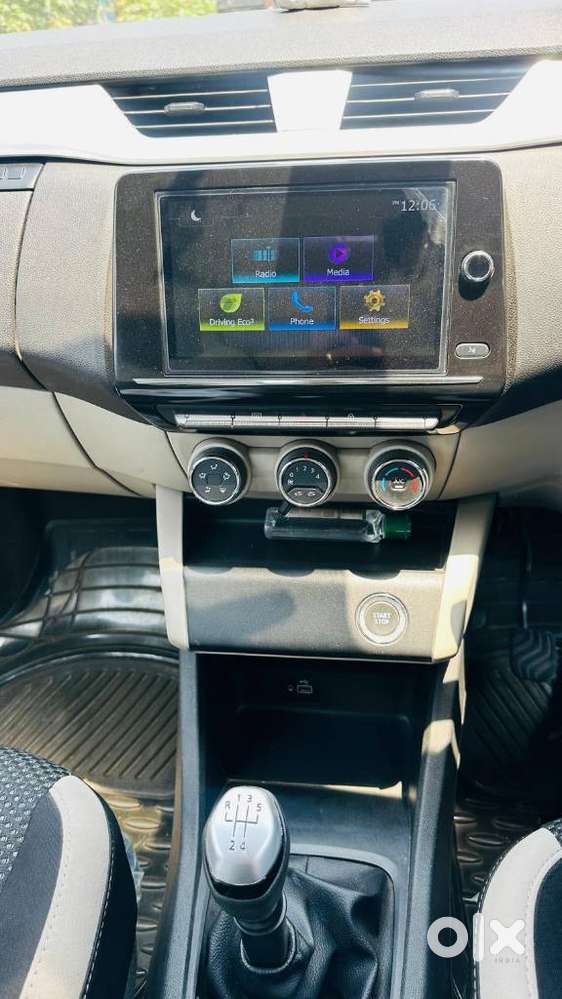 Renault Triber Rxz, 2020, Petrol