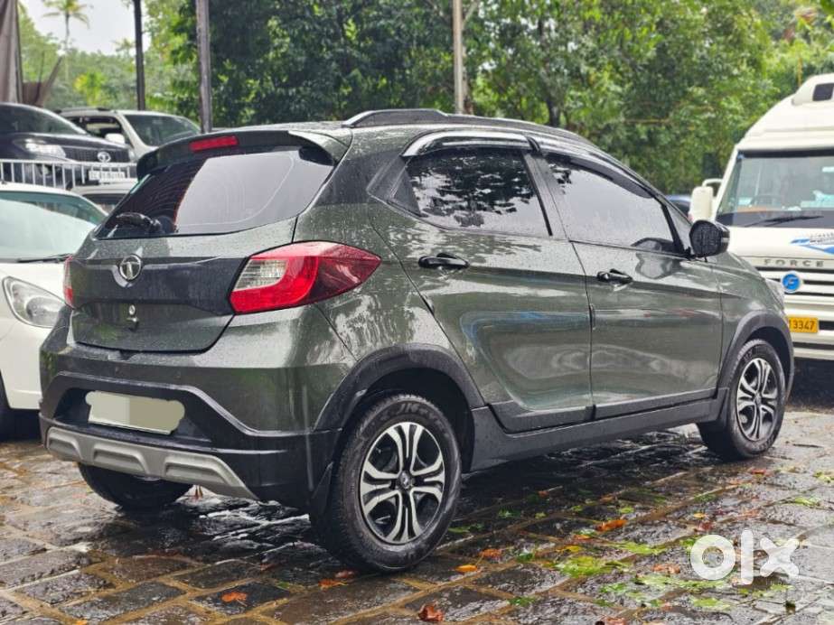 Tata Tiago 1.2 Revotron Xt (o), 2023, Petrol