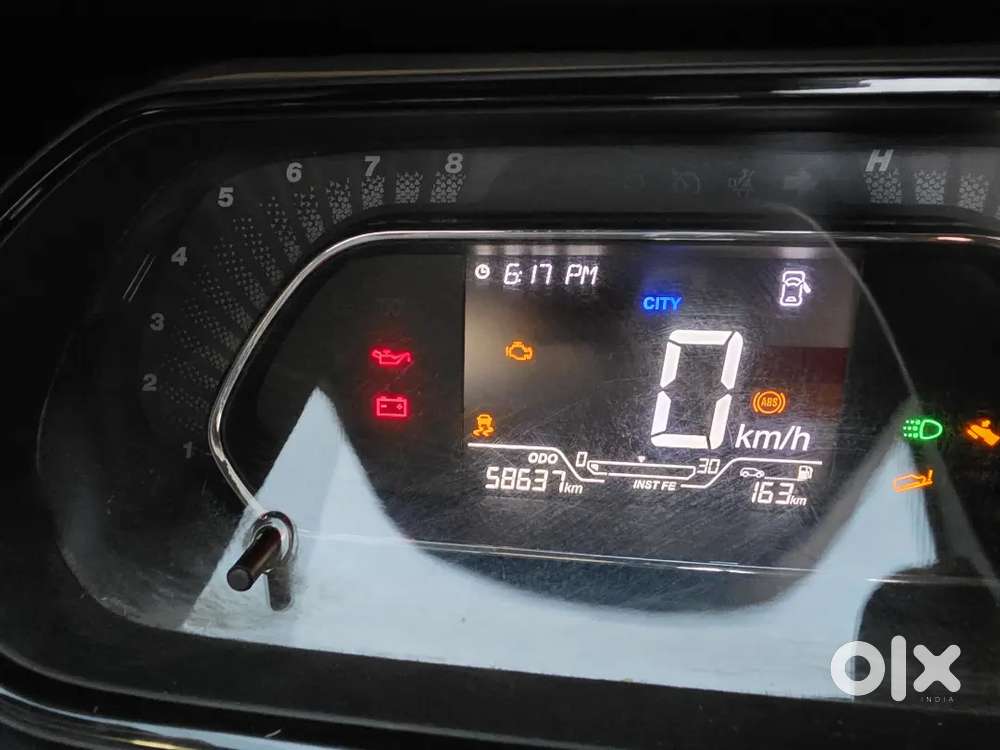 गाड़ी बेचना है है Well Maintained Car