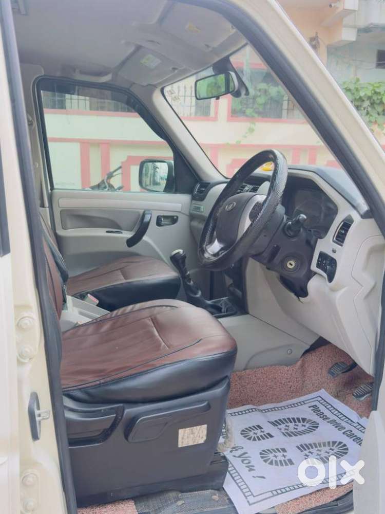 Mahindra Scorpio S10, 2015, Diesel