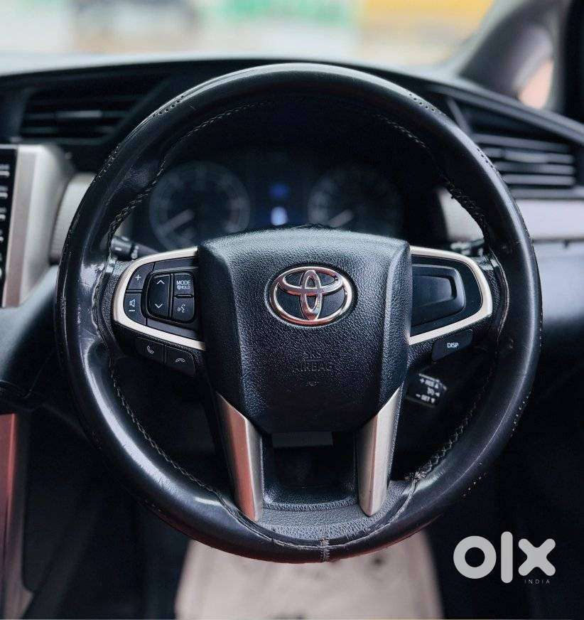 Toyota Innova Crysta 2.4 G Mt 8s, 2022, Diesel