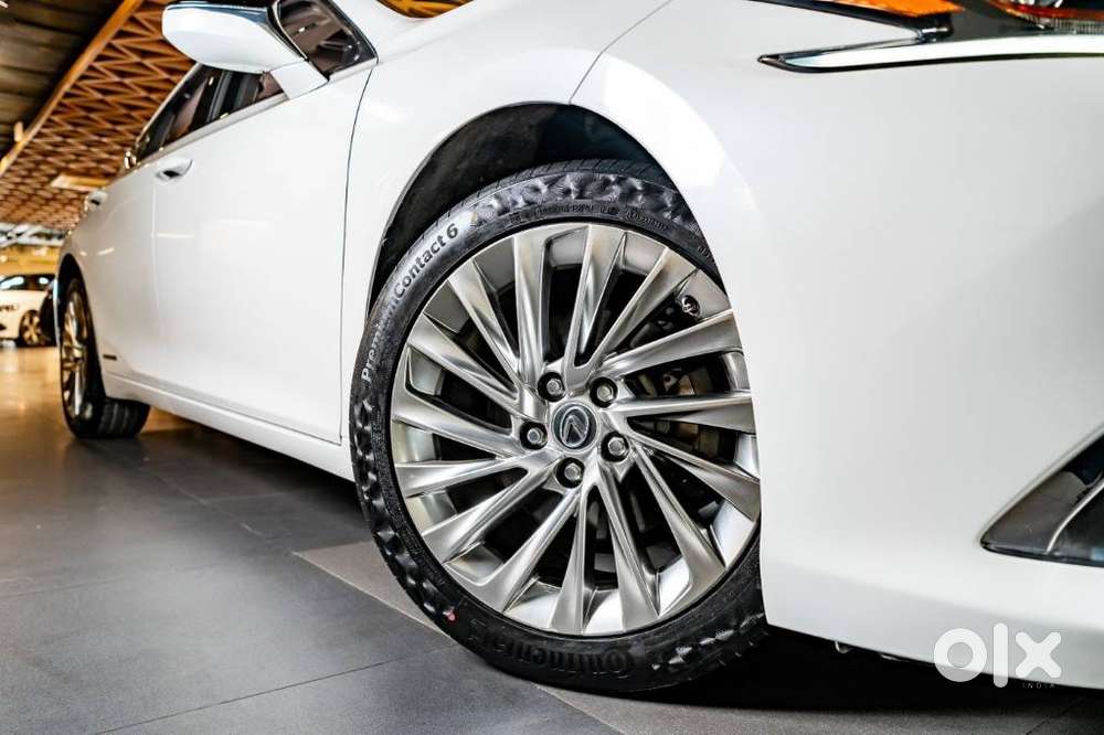 Lexus Es 300h Luxury, 2021, Petrol