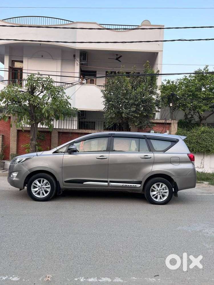 Toyota Innova Crysta 2.4 Gx Mt, 2019, Diesel