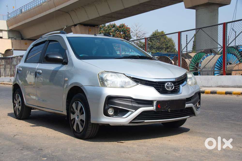 Toyota Etios Liva 2011-2012 G, 2011, Petrol