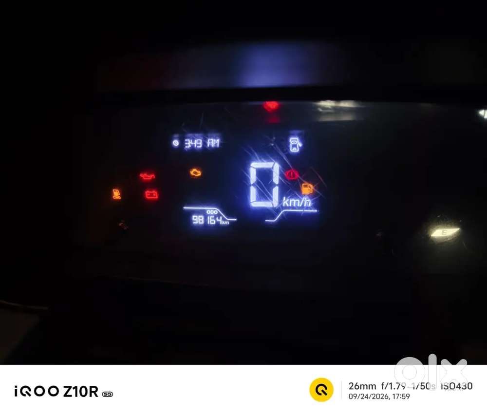 Tata Punch Dazzle Sunroof 2023