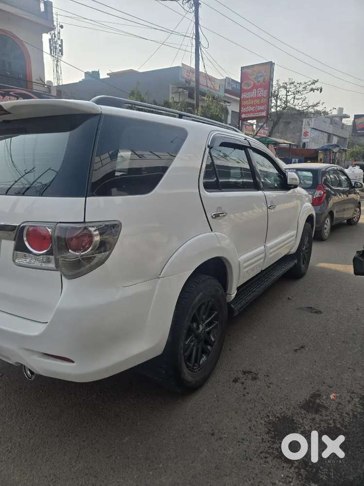 Toyota Fortuner 2015 Year