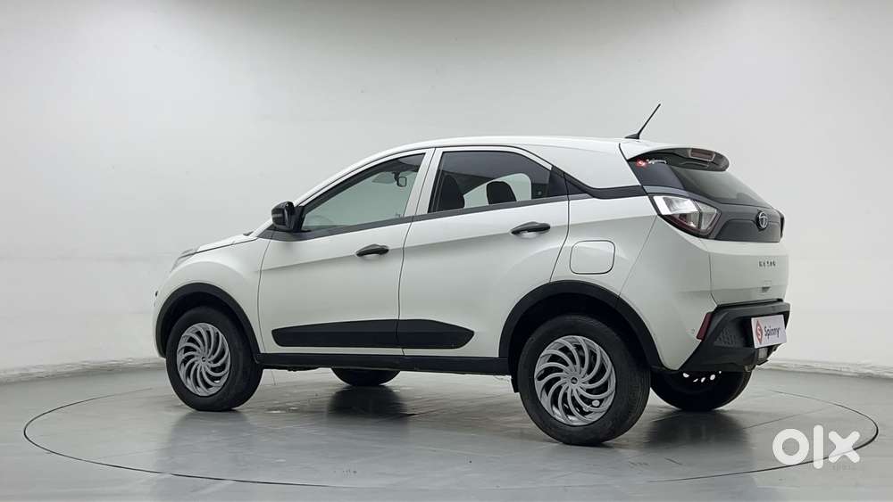 Tata Nexon 1.2 Revotron Xma Amt, 2018, Petrol